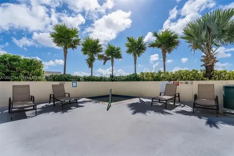 7290 SW 90th Street Miami FL 33156