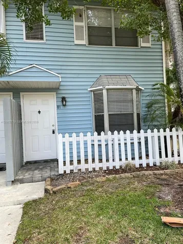 81 SW 3rd Street Pompano Beach FL 33060