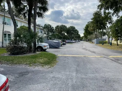 81 SW 3rd Street Pompano Beach FL 33060