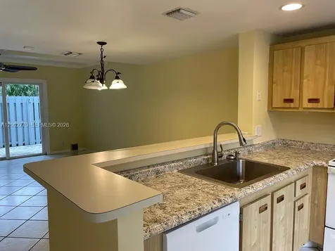 81 SW 3rd Street Pompano Beach FL 33060