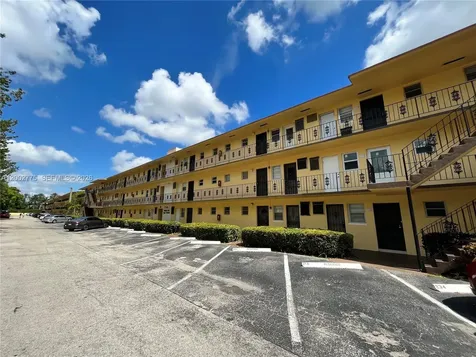 2810 NE 201st Terrace Aventura FL 33180