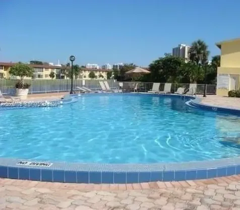 2810 NE 201st Terrace Aventura FL 33180