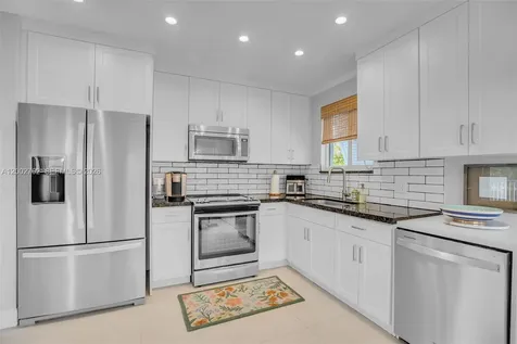 128 Dove Avenue Tavernier FL 33070