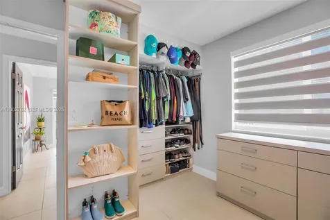 128 Dove Avenue Tavernier FL 33070