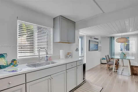 128 Dove Avenue Tavernier FL 33070