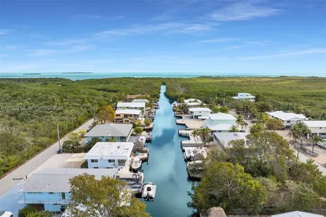 128 Dove Avenue Tavernier FL 33070