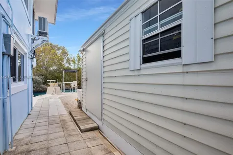128 Dove Avenue Tavernier FL 33070