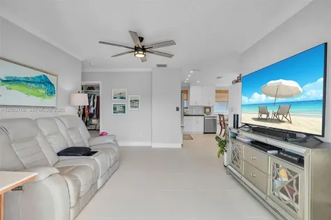 128 Dove Avenue Tavernier FL 33070