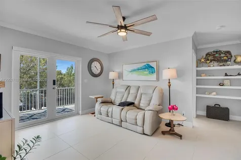 128 Dove Avenue Tavernier FL 33070