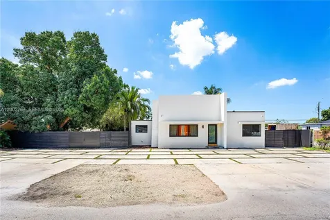 3040 NW 93rd Street Miami FL 33147