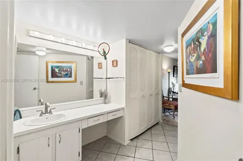 20500 W Country Club Drive Aventura FL 33180