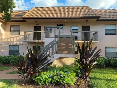 10468 NW 10th Street Pembroke Pines FL 33026