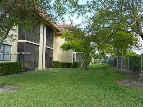 10468 NW 10th Street Pembroke Pines FL 33026