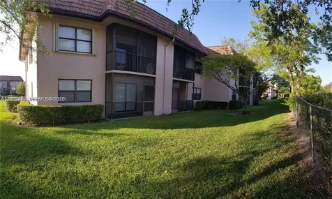 10468 NW 10th Street Pembroke Pines FL 33026