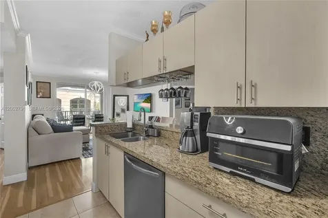 17125 N Bay Road Sunny Isles Beach FL 33160
