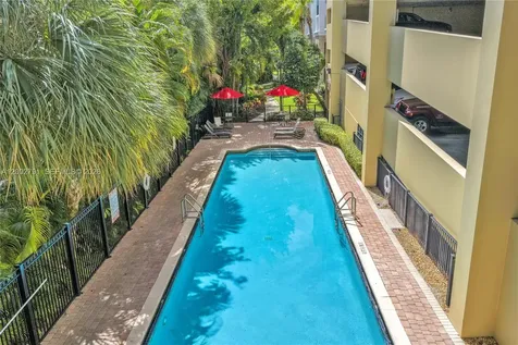 17125 N Bay Road Sunny Isles Beach FL 33160