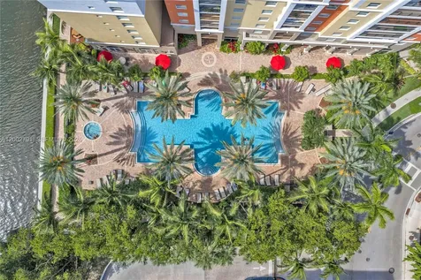 17125 N Bay Road Sunny Isles Beach FL 33160