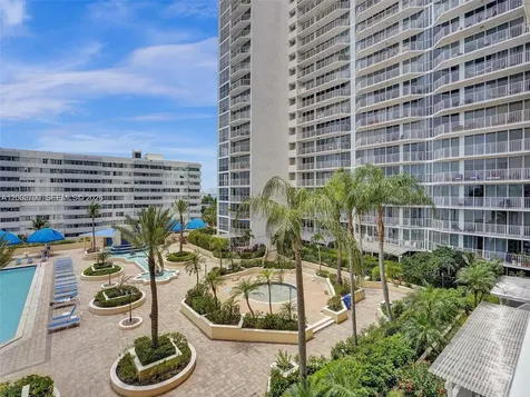 7601 E Treasure Drive North Bay Village FL 33141