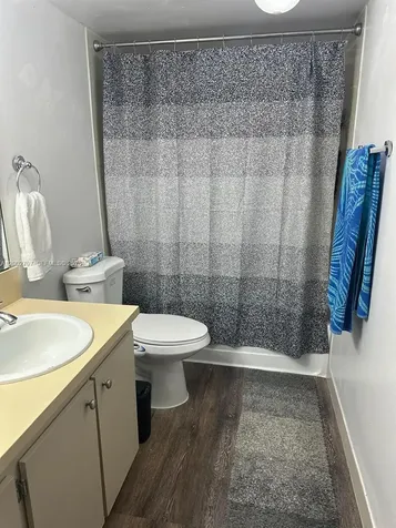7220 NW 179th Street Hialeah FL 33015