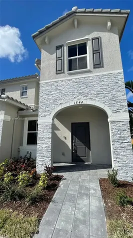 1844 SE 27th Road Homestead FL 33035