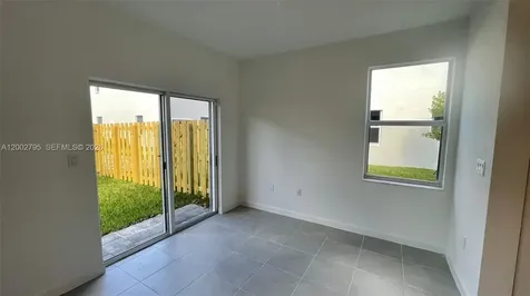 1844 SE 27th Road Homestead FL 33035