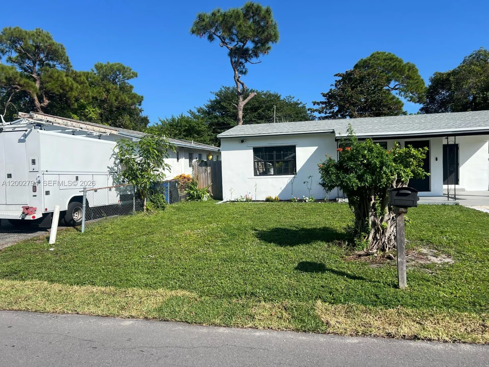 716 NW 15th Way Fort Lauderdale FL 33311