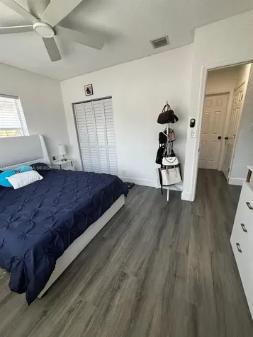 716 NW 15th Way Fort Lauderdale FL 33311