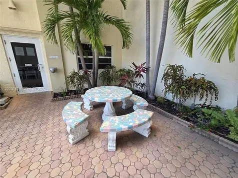 900 NE 18th Avenue Fort Lauderdale FL 33304