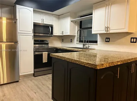 10 Laredo Place Davie FL 33324
