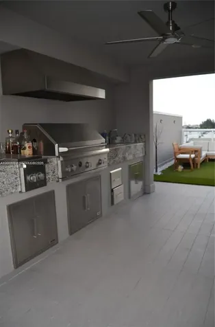 10347 NW 64th Doral FL 33178