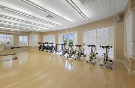 20000 E Country Club Drive Aventura FL 33180