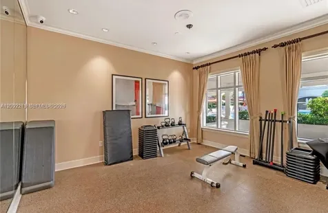 20000 E Country Club Drive Aventura FL 33180