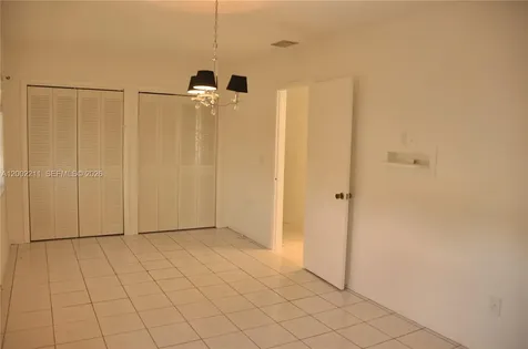 1301 W 61st Place Hialeah FL 33012