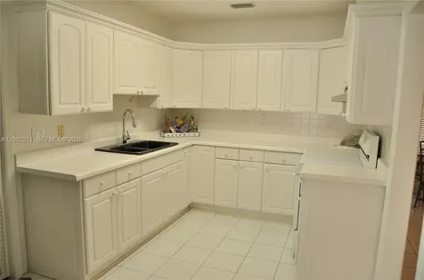 1301 W 61st Place Hialeah FL 33012