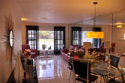 1301 W 61st Place Hialeah FL 33012