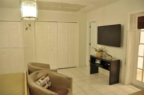1301 W 61st Place Hialeah FL 33012