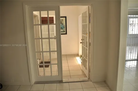 1301 W 61st Place Hialeah FL 33012