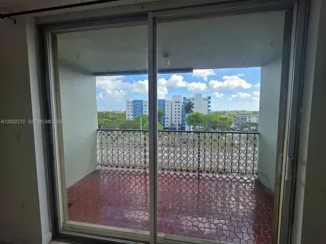5055 NW 7th Street Miami FL 33126