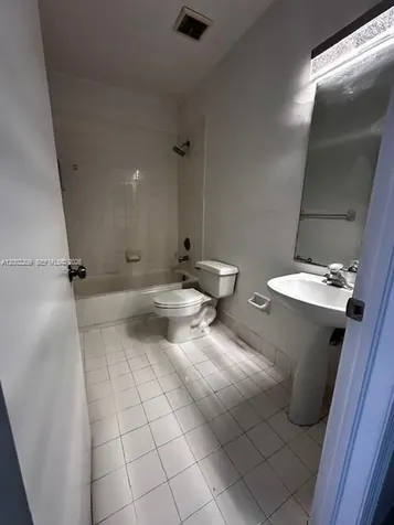 9189 Fontainebleau Boulevard Miami FL 33172