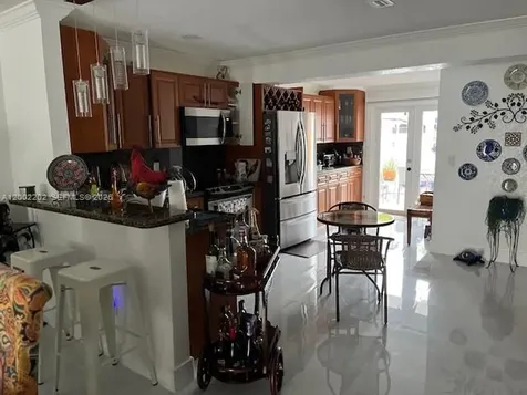 4255 SW 69 Avenue Miami FL 33155