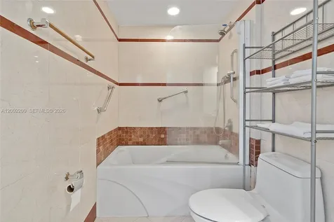 110 Washington Avenue Miami Beach FL 33139