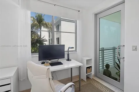 110 Washington Avenue Miami Beach FL 33139