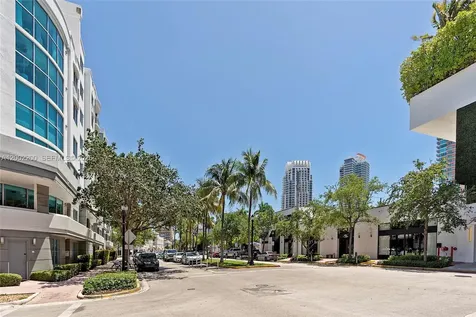 110 Washington Avenue Miami Beach FL 33139