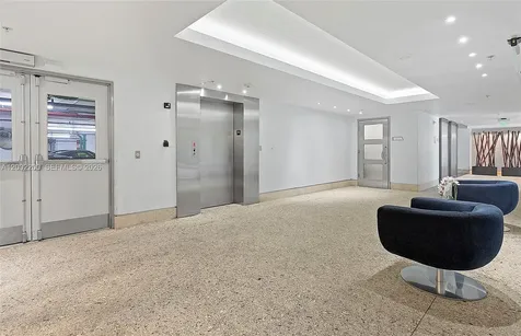 110 Washington Avenue Miami Beach FL 33139
