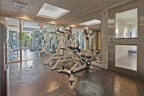 110 Washington Avenue Miami Beach FL 33139