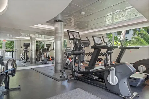 110 Washington Avenue Miami Beach FL 33139