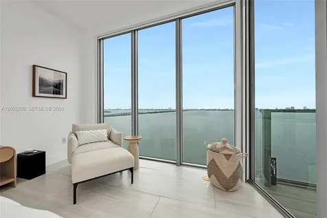2900 NE 7th Avenue Miami FL 33137