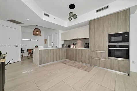 2900 NE 7th Avenue Miami FL 33137