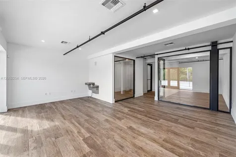 3080 Sheridan Street Warehouse + Office Hollywood FL 33020