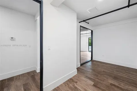3080 Sheridan Street Warehouse + Office Hollywood FL 33020